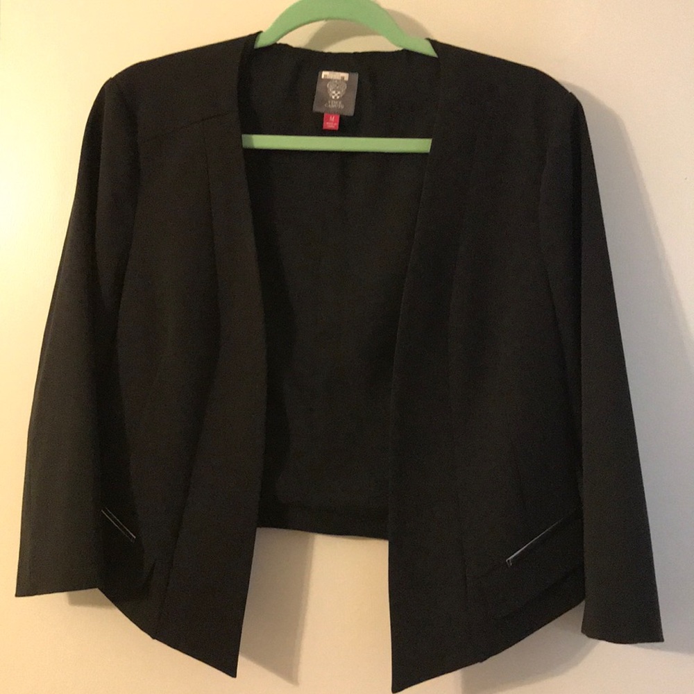 EUC Vince Camuto Crop Blazer